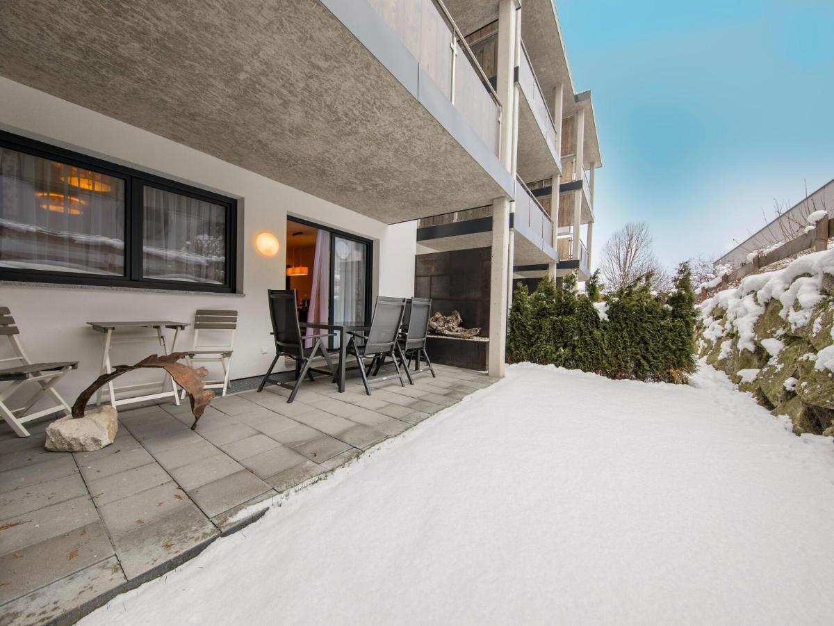 Apartment In Neukirchen With A Carport นอยเคียร์เชน อัม โกรสเวเนดิเกอร์ ภายนอก รูปภาพ
